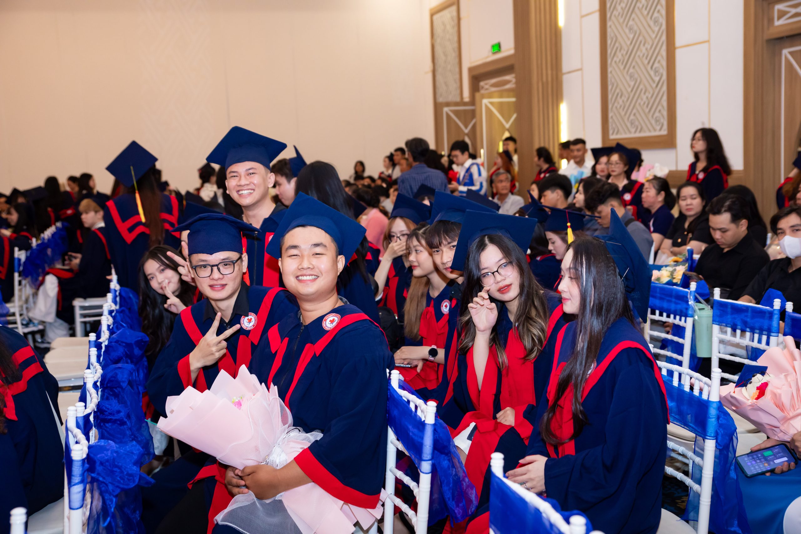 Hình ảnh kỷ niệm trong lễ trao bằng Link Trang Chủ Nhà Cái VX88.COM Tải App +100K K13 CBK Hình ảnh kỷ niệm trong lễ trao bằng Link Trang Chủ Nhà Cái VX88.COM Tải App +100K K13 CBK