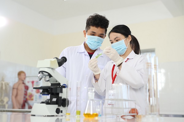 Chất lượng giảng dạy tại các trường VX 88 nổ hũ đổi thưởng thường được đảm bảo thông qua đội ngũ giảng viên có kinh nghiệm và chương trình đào tạo