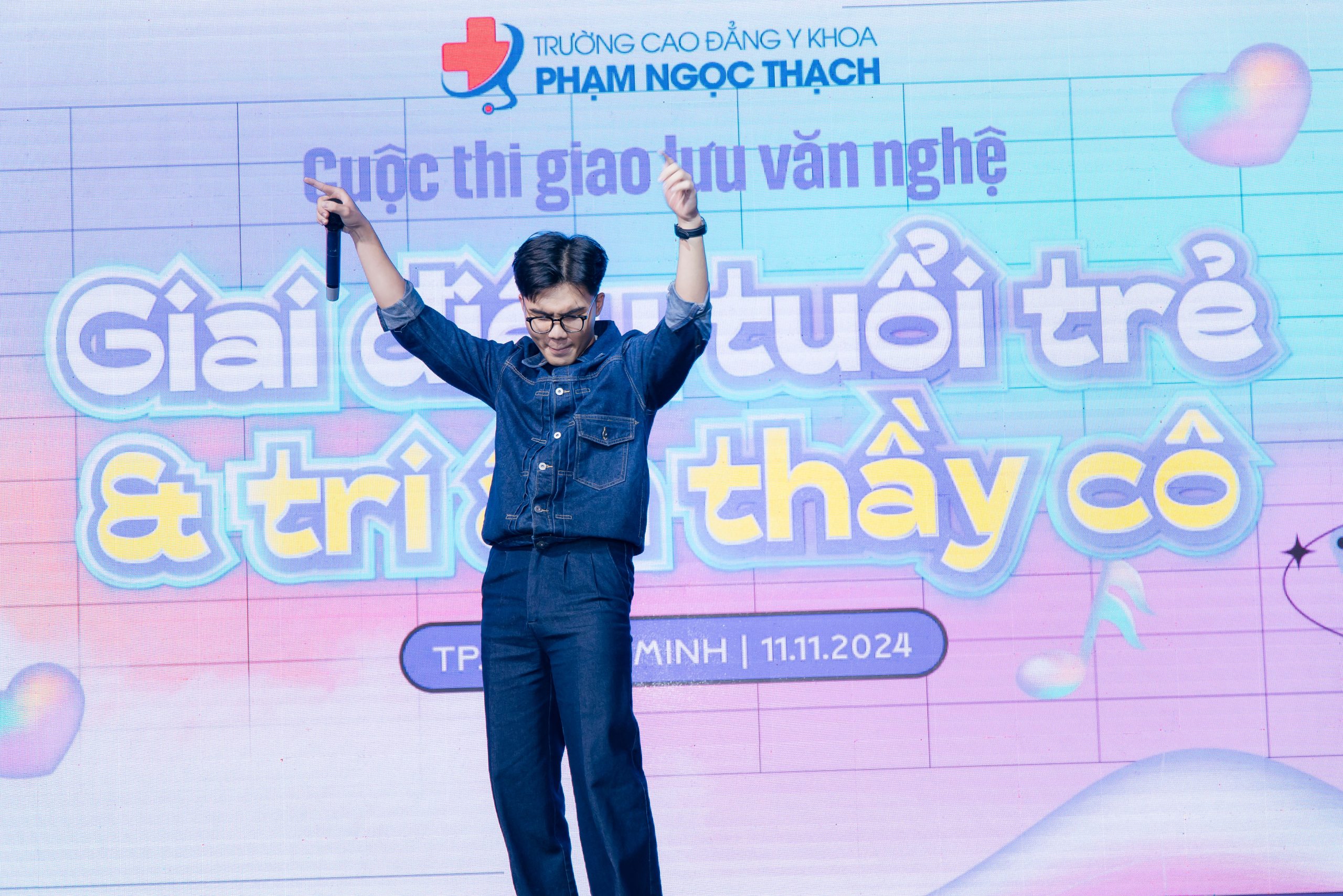 Chàng trai đa tài Nguyễn Thành Nhựt hát rap “Hẹn gặp em dưới ánh trăng” Chàng trai đa tài Nguyễn Thành Nhựt hát rap “Hẹn gặp em dưới ánh trăng”