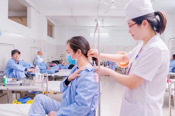 Y sĩ Game Vx88 đăng nhập không chỉ phát huy vai trò trong việc chữa bệnh mà còn góp phần gìn giữ và phát triển những giá trị văn hóa y học lâu đời của dân tộc