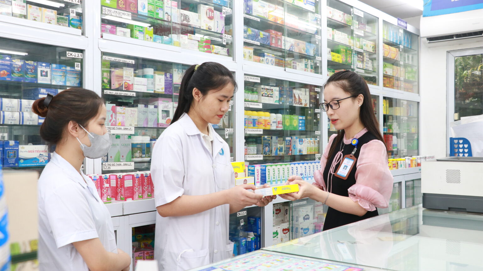 Link Trang Chủ Nhà Cái VX88.COM Tải App +100K ngành Dược nhận lương bao nhiêu?