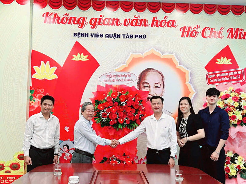 Ban đại diện của VX88 Esball - Top nhà cái uy tín Việt Nam 2025 chào mừng Ngày Thầy thuốc Việt Nam tại Vx88 tặng 100k Quận Tân Phú