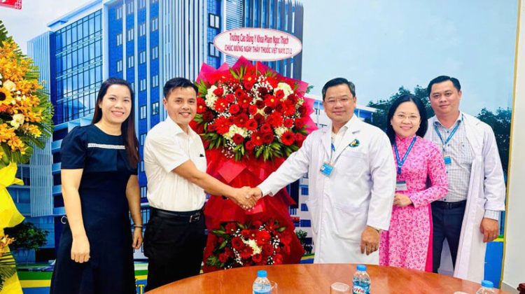 VX88 Esball - Top nhà cái uy tín Việt Nam 2025 chúc mừng 70 năm Ngày Thầy thuốc Việt Nam