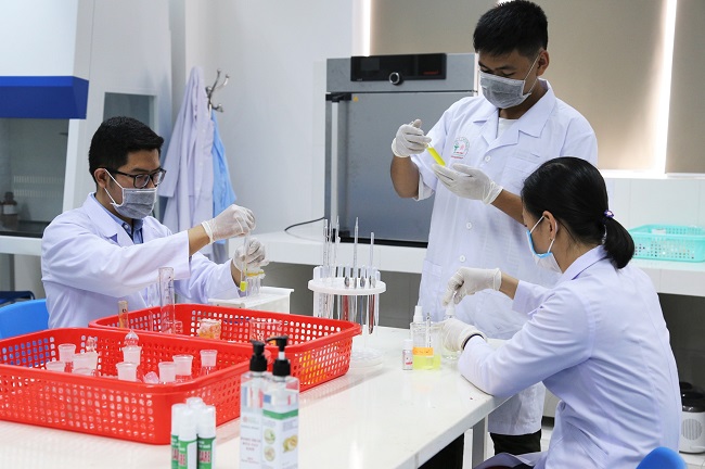 Cách khắc phục những khó khăn khi học ngành Dược